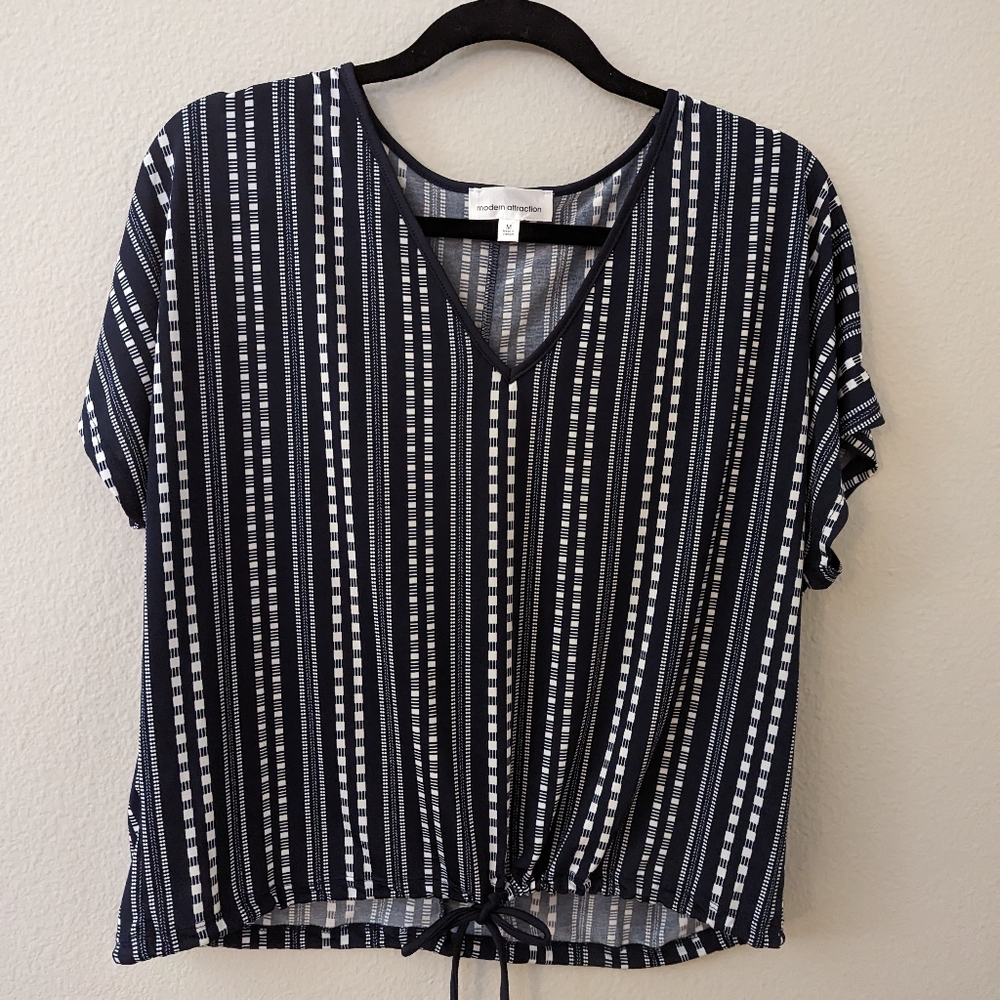 Modern attraction medium top
